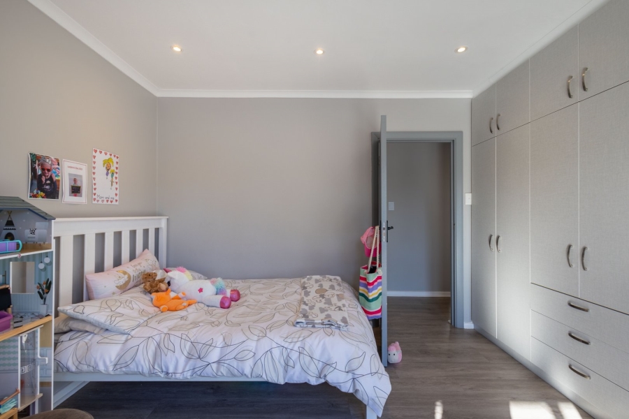 5 Bedroom Property for Sale in Upper Robberg Western Cape
